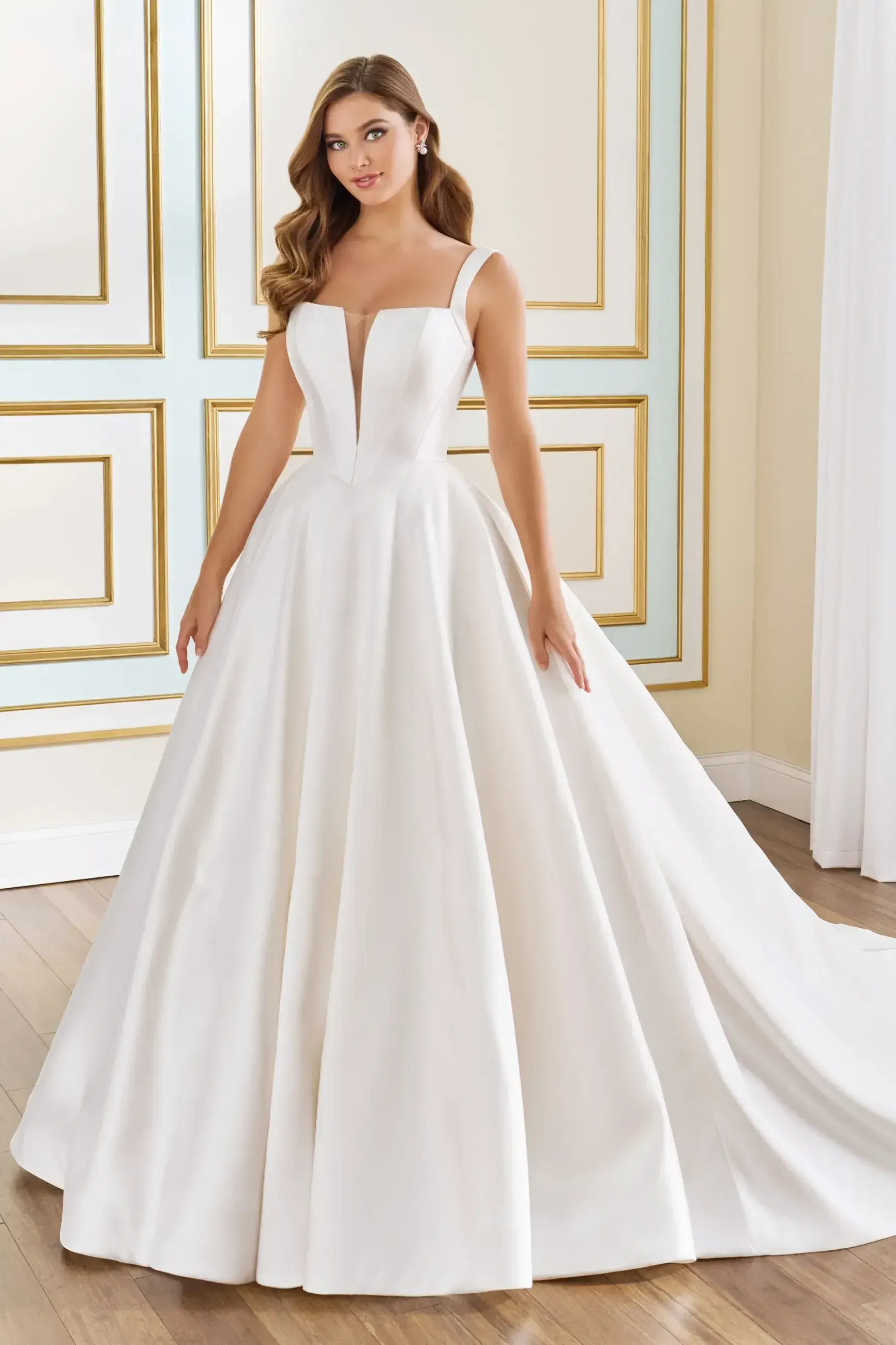 Fort Worth Wedding Dress Shopping Guide: How to Find a Fashion-Forward Gown Without the Luxury... Image